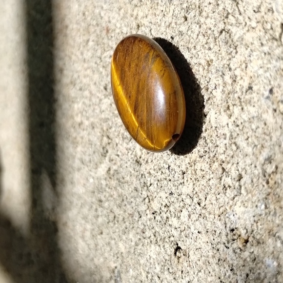 🦋🏵️🦋Tigers Eye, Pink Tourmaline, and Natural Clear Quartz Crystal - Picture 4 of 9